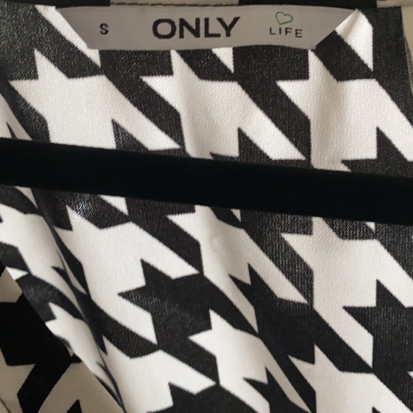 ONLY Flossy Life houndstooth dress - Picture 6 of 6